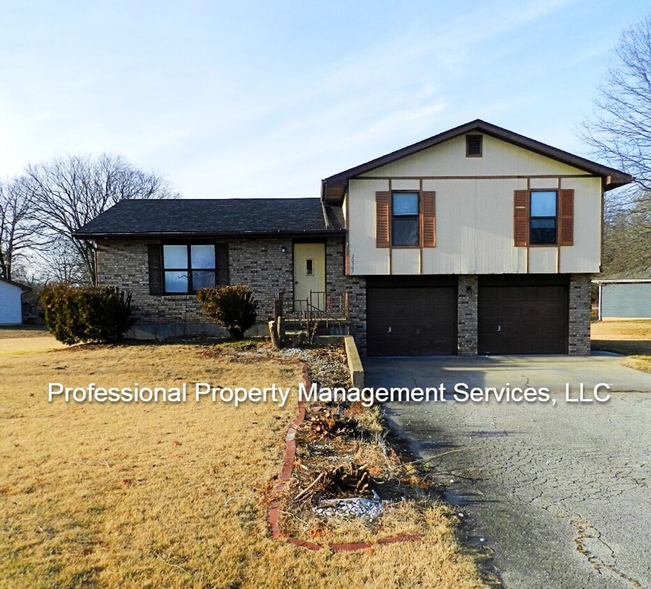 Foto principal - 3 bedroom 2 bathroom house in Waynesville