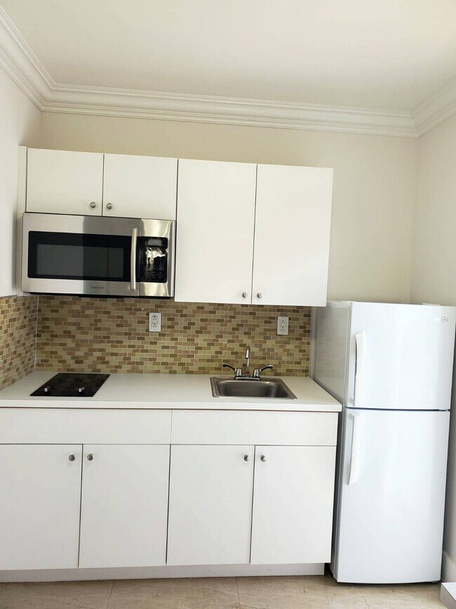 Foto del edificio - 1830 W 63rd St