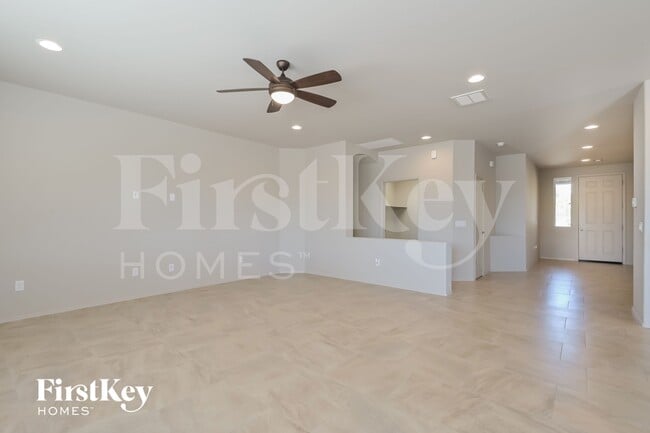 Foto del edificio - 9662 S Via Bandera