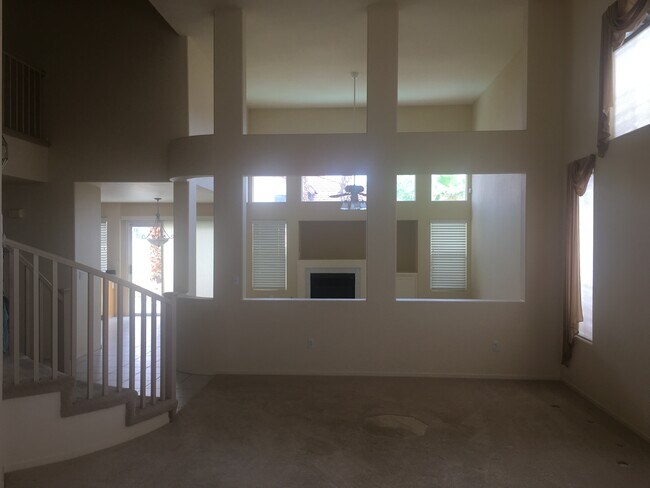Building Photo - 10100 Cypress Glen
