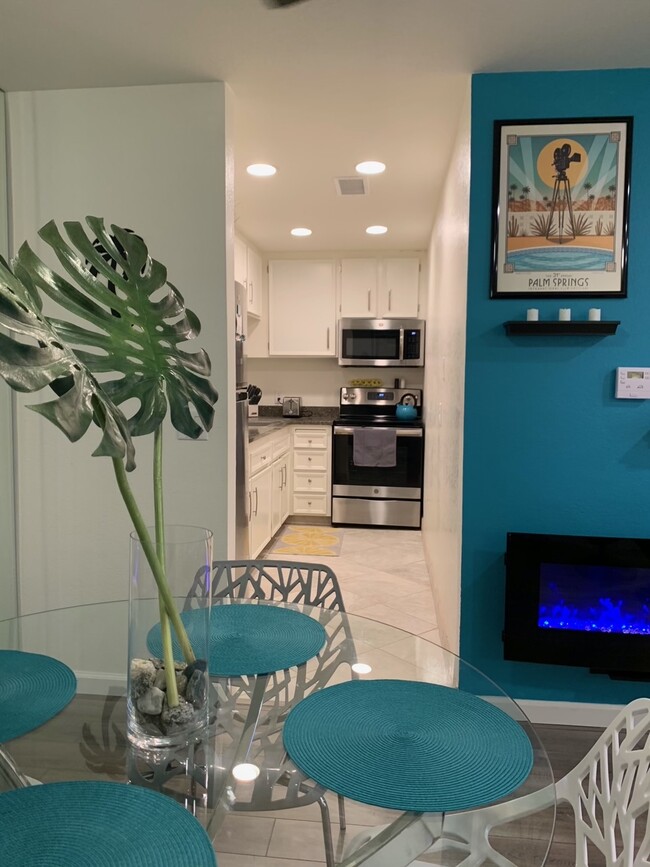 Foto del edificio - 470 N Villa Ct