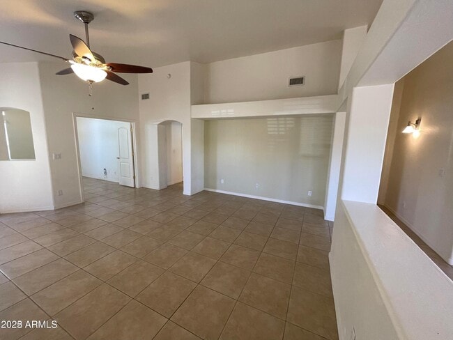 Building Photo - 4034 E Chaparosa Way