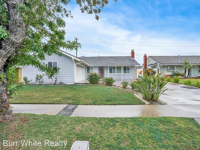 Foto del edificio - 4 br, 2 bath House - 17571 WRIGHTWOOD LN.