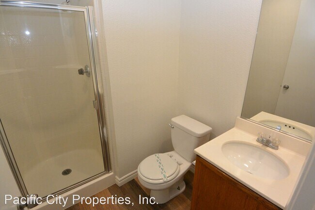 Building Photo - 3 br, 3 bath House - 12989 Hermosa Ct.