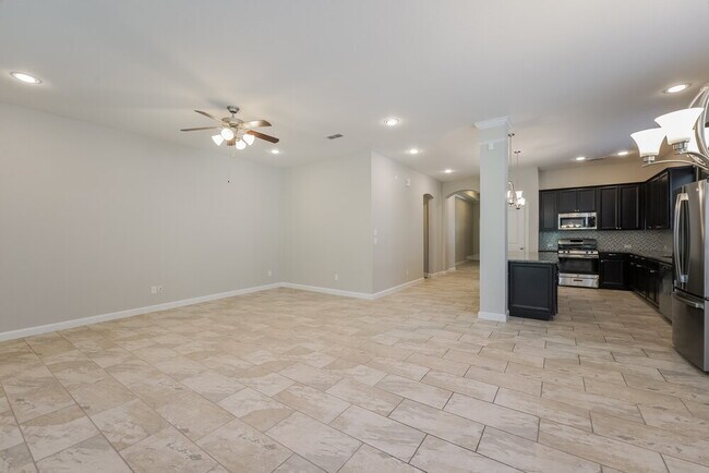 Foto del edificio - 415 Rocky Briar Ct
