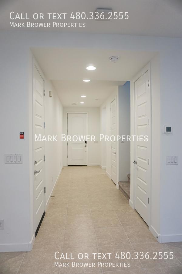 Foto del edificio - 2528 E Athena Ave