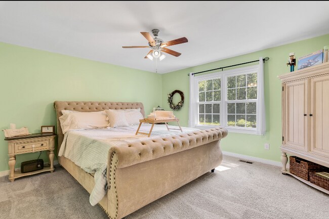 Foto del edificio - 6825 Fieldwood Rd