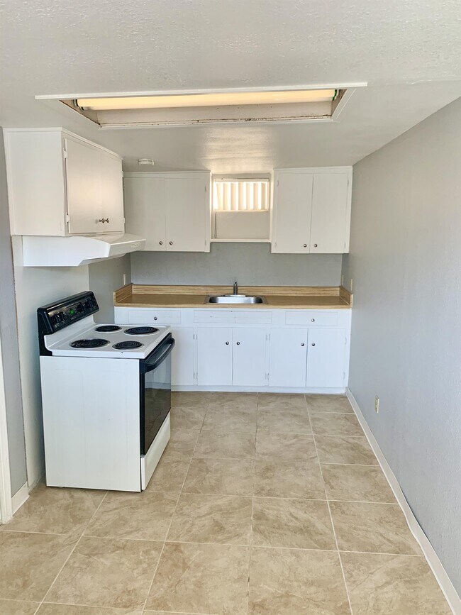 Foto del edificio - 6860 Wunderlin Ave