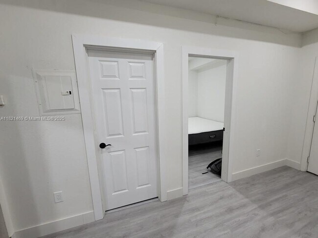 Foto del edificio - 734 SW 4th St