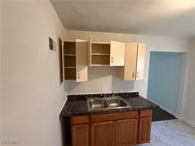 Building Photo - 21250 Crystal Ave