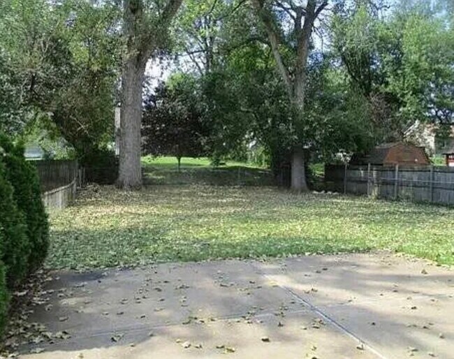 Foto del edificio - 7737 Clevedon St