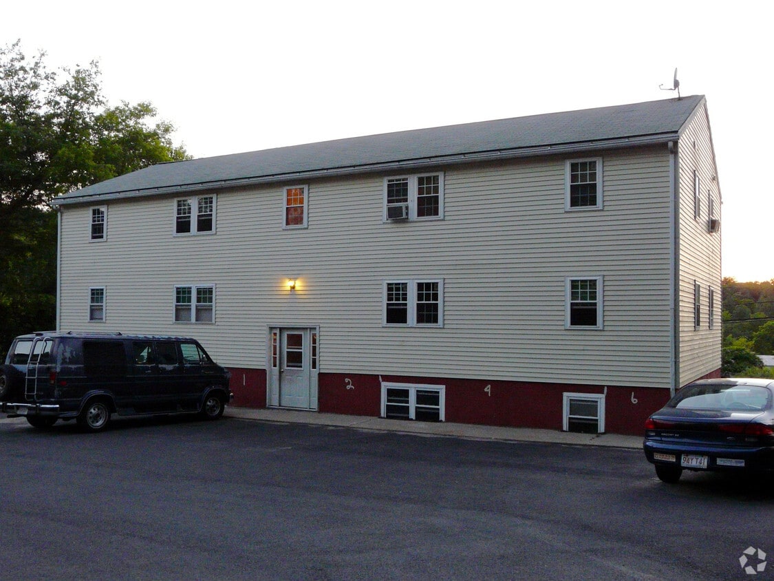 16 Gay St, Palmer, MA 01069 Apartments in Palmer, MA