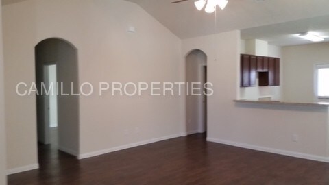 Building Photo - Bavaria - 12402 Dona Ln, Houston, TX 77044