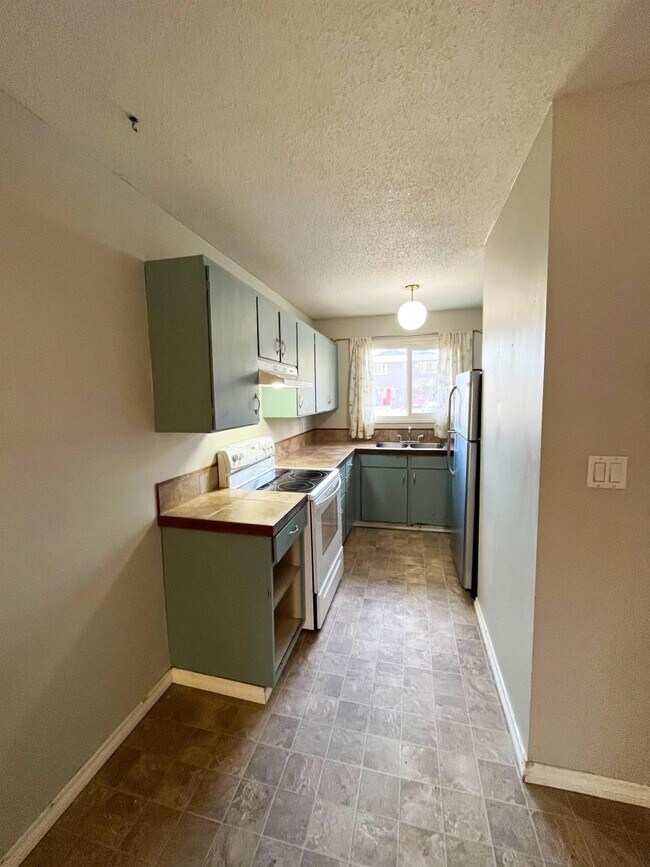 Photo du bâtiment - 3 bedroom in Prince George BC V2L 2E7