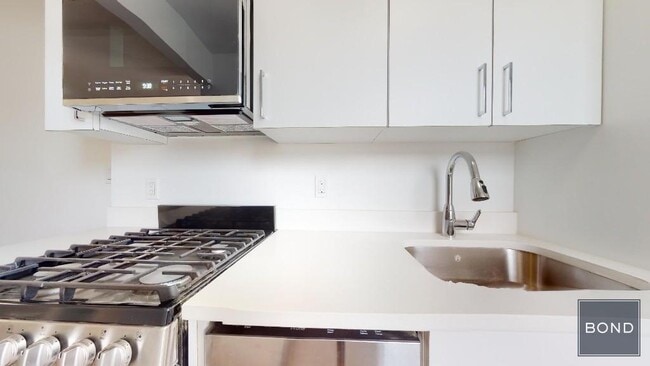 Foto del edificio - 145 E 16th St