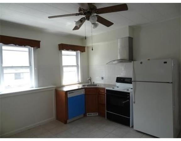 Foto principal - ROOM FOR RENT - Walk to Brighton Center