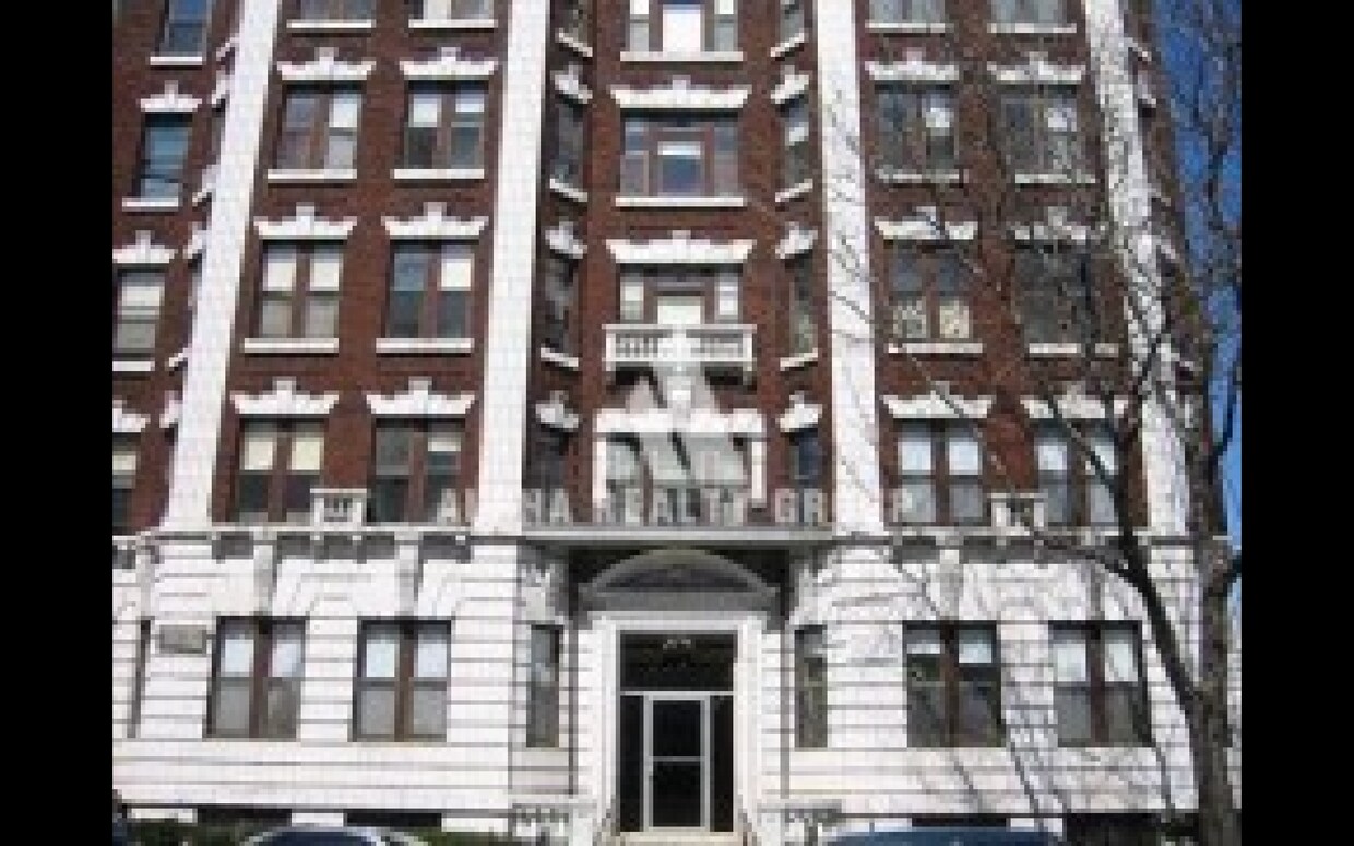 Primary Photo - 88 Saint Stephen St