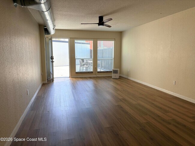 Foto del edificio - 1464 Guava Ave