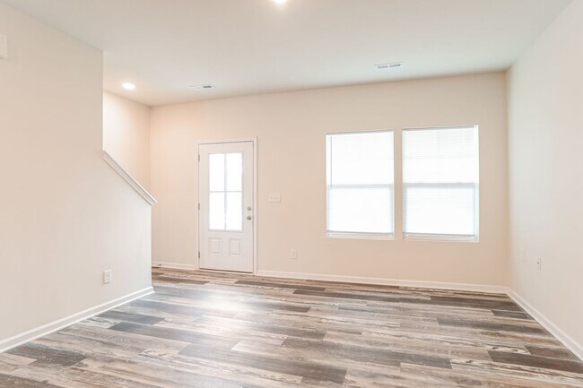Foto del edificio - Brand New End-Unit Townhome | 3 BR/2.5BA | 1-Car Garage | Near Downtown Mooresville