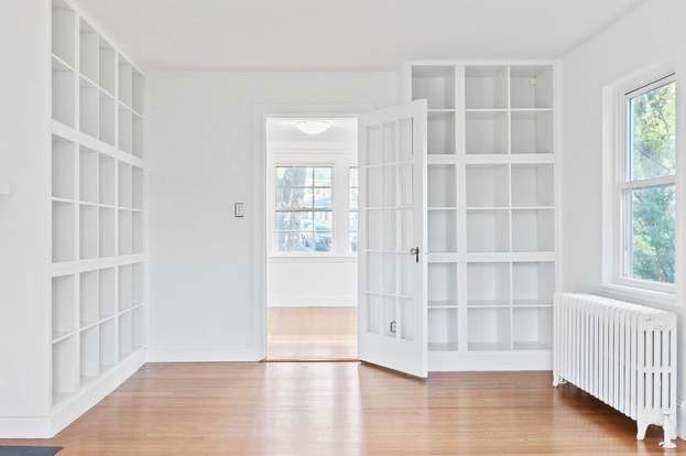 Foto del edificio - 122 Albemarle Rd
