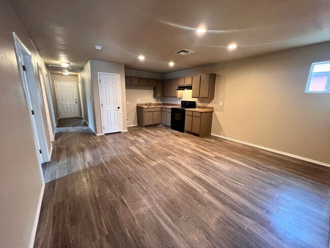 Foto del edificio - Section 8 approved, move in special!