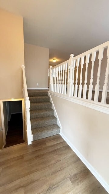 Building Photo - 2608 N Routiers Ave