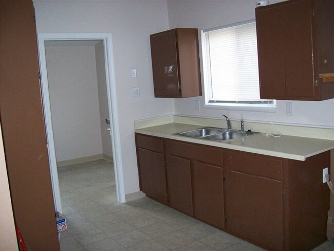 Foto del edificio - 1536 S Carlson St