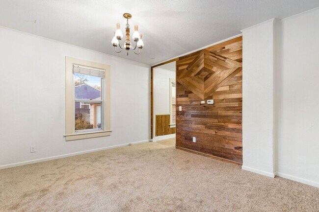 Photo - 6701 N Amherst St House