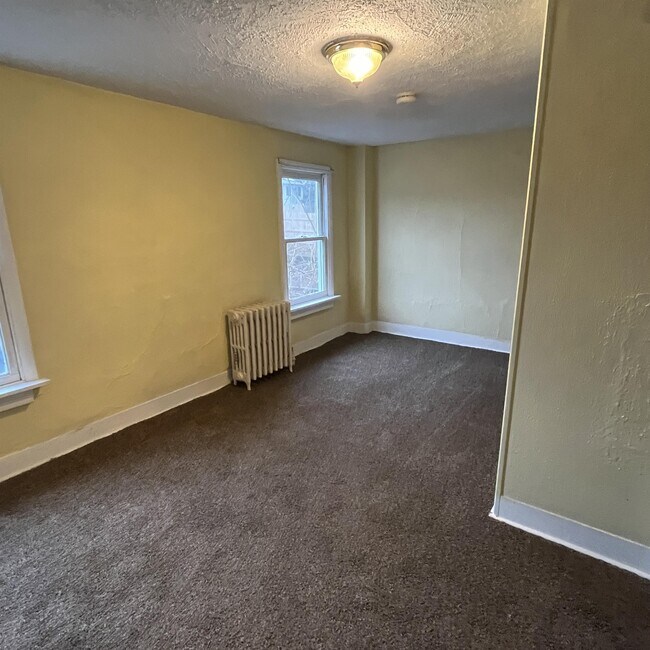 629 Maple St, Scranton, PA 18505 House Rental in Scranton, PA