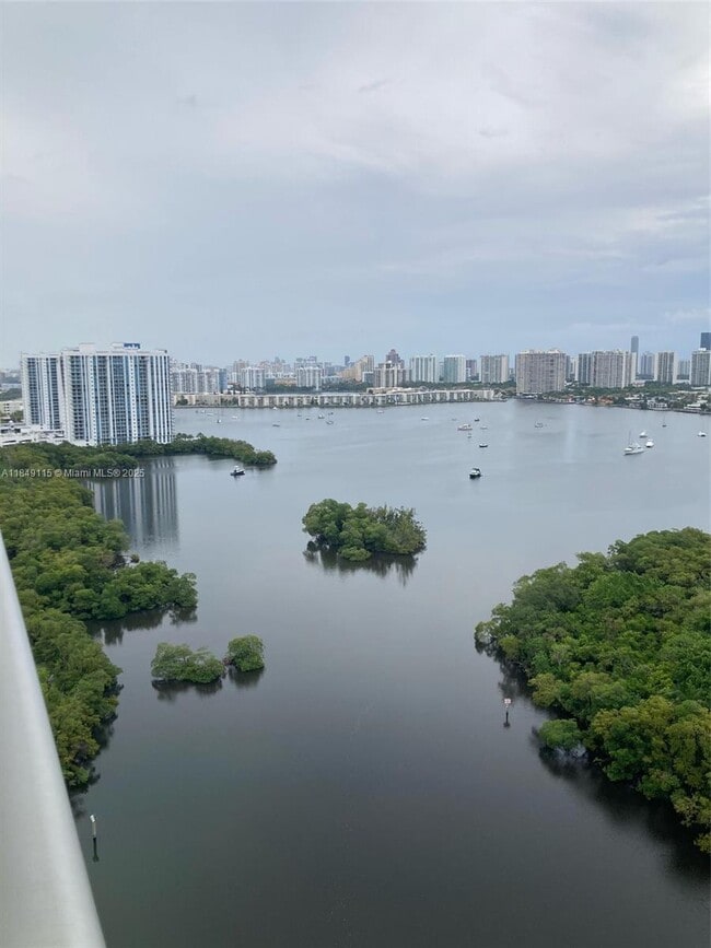 Building Photo - 16385 Biscayne Blvd