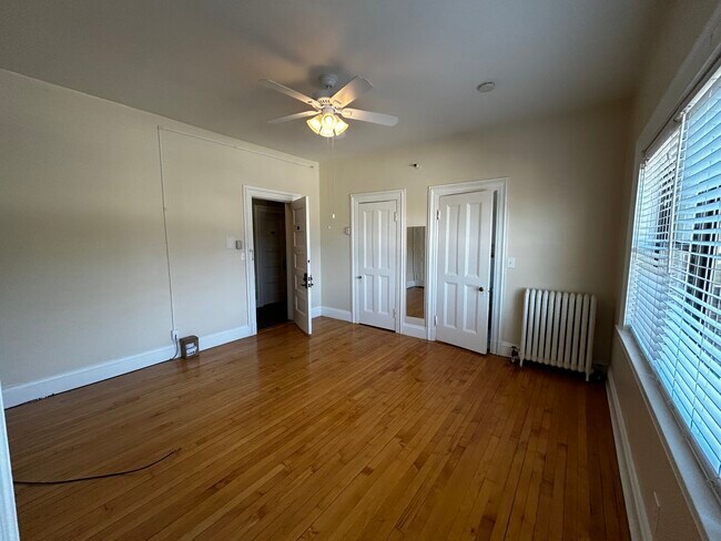 Foto del edificio - 1470 Beacon St