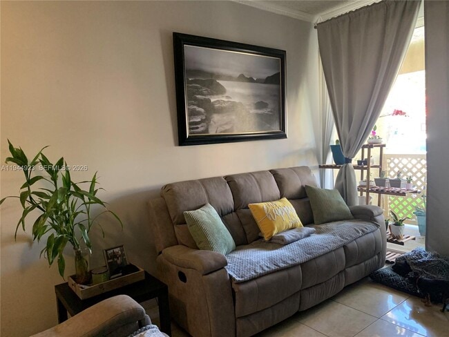 Foto del edificio - 18356 NW 68th Ave