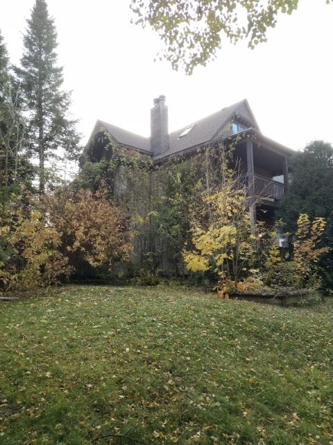 Building Photo - 570 Laurel Ave
