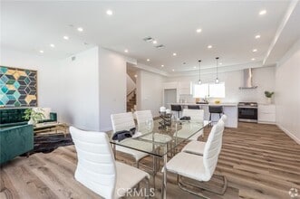 Building Photo - 5655 Hazeltine Ave