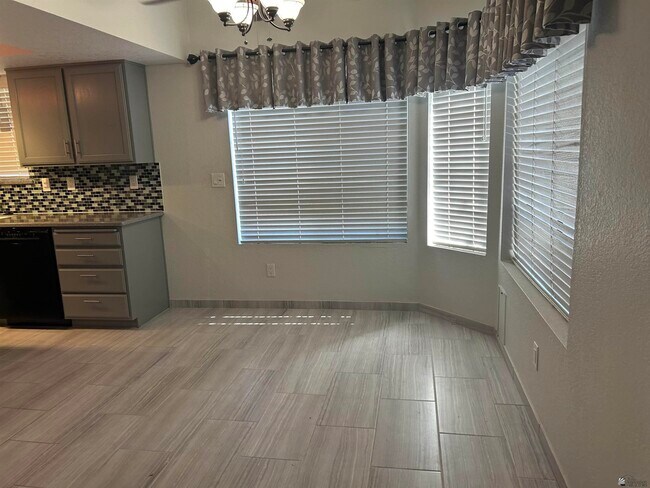 Foto del edificio - 805 W 35th St
