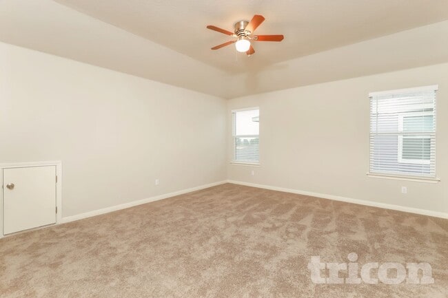 Building Photo - 5532 Shasta Pl