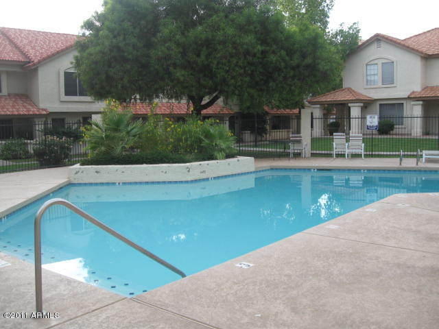 Foto del edificio - 5808 E Brown Rd
