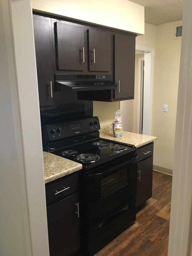 Dominion House Apartments Nashville, TN