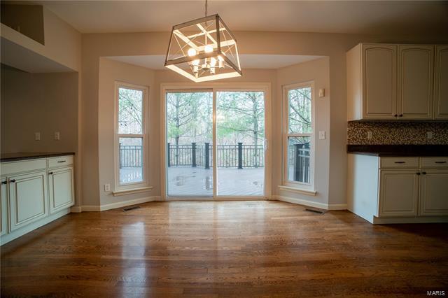Building Photo - 570 Castle Ridge Dr