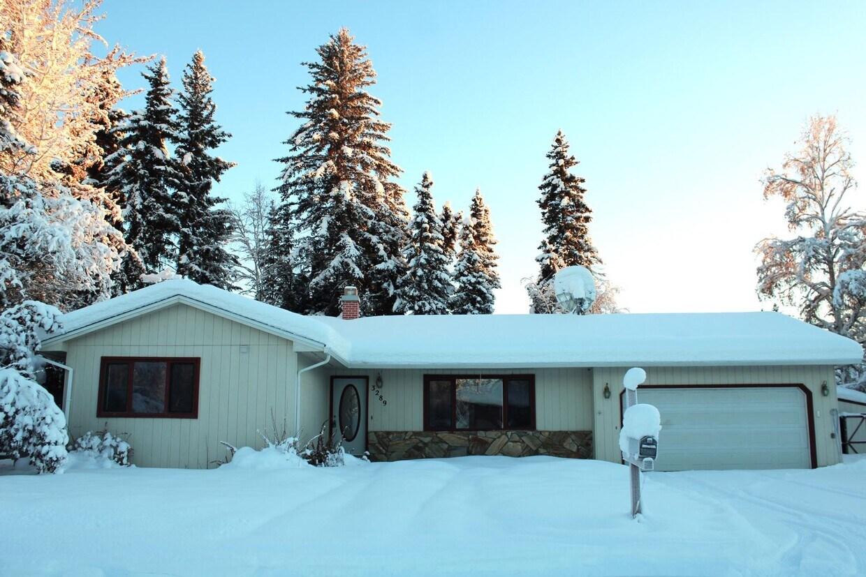 3289 Jefferson Dr, Fairbanks, AK 99709 House Rental in Fairbanks, AK