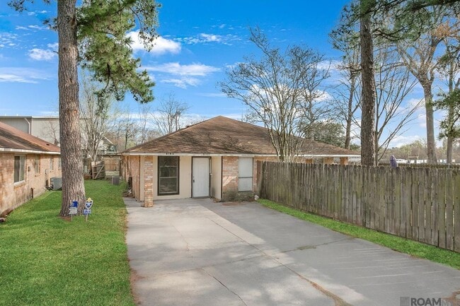 Building Photo - 8195 Jefferson Park Dr