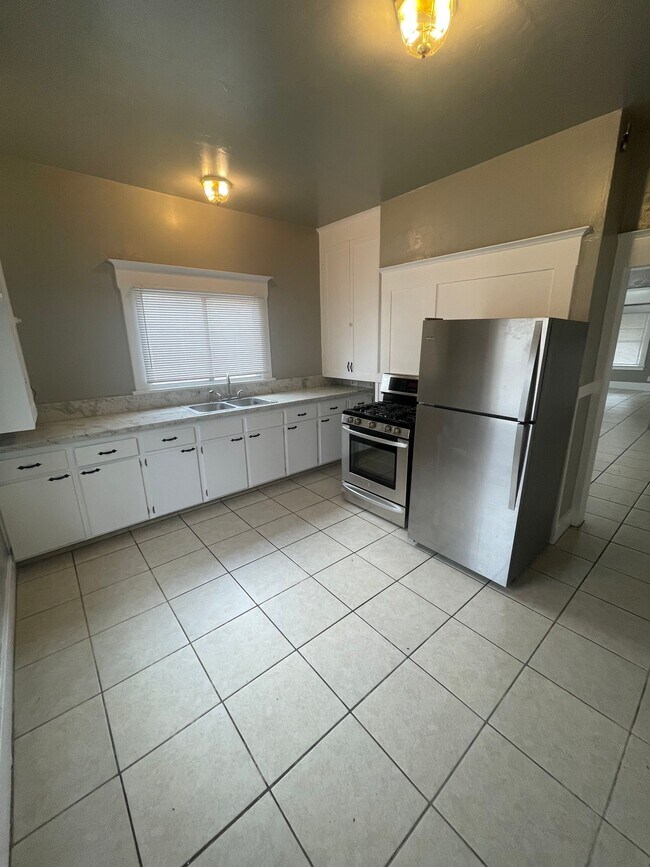 Foto del edificio - 2212 C St