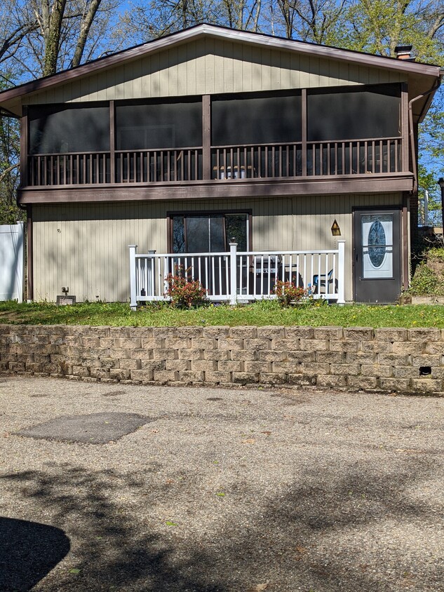Primary Photo - 263 Woodlawn Ave NW