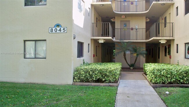 Foto del edificio - 8045 SW 107th Ave