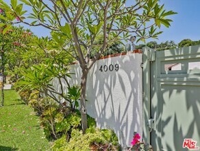 Building Photo - 4009 Beverly Glen Blvd