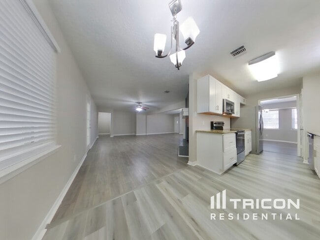 Building Photo - 4422 Ponca St
