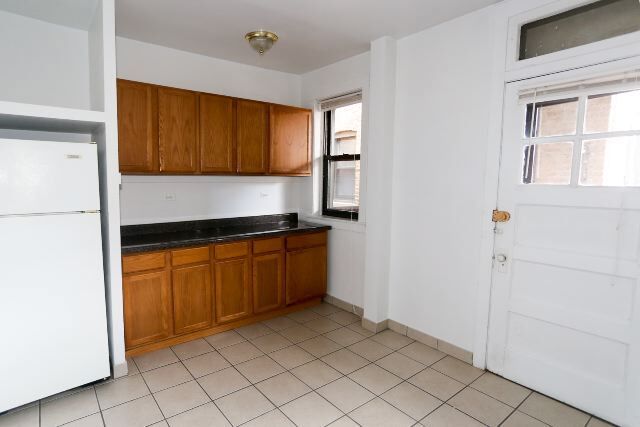 Foto del edificio - 1132 W Oakdale Ave