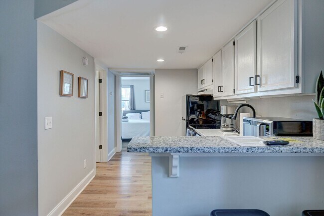 Building Photo - 4752 Seahawk Ct