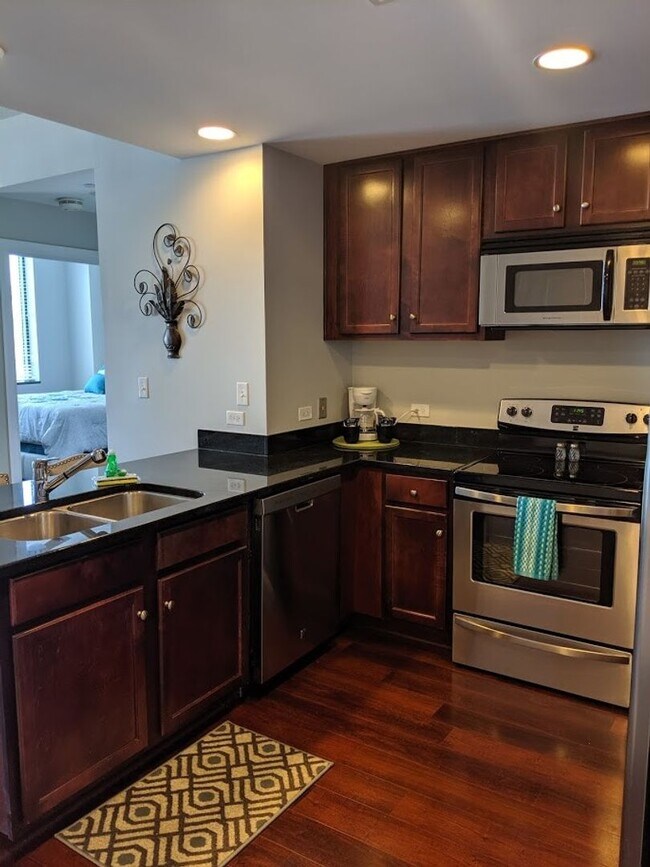 Foto del edificio - Condo with a View, City that is!