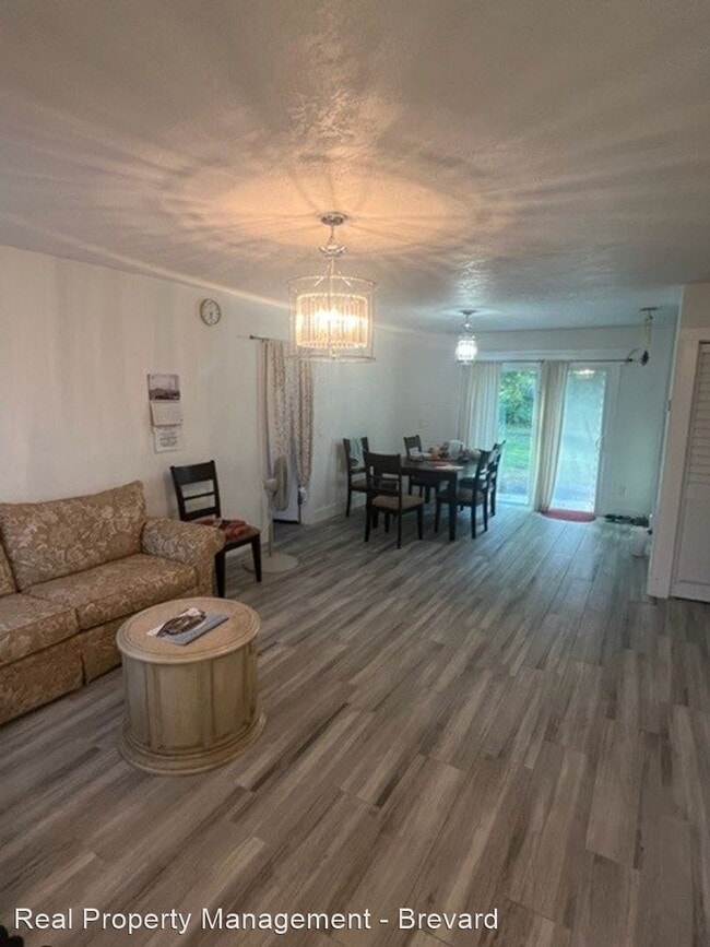Building Photo - 3 br, 2 bath House - 1450 Mariposa Drive NE